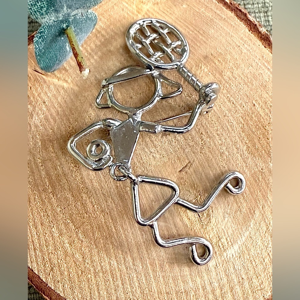 Vintage Tennis Player Brooch Pin Legs Dangle Move Sports Racquet Signed KK/CD